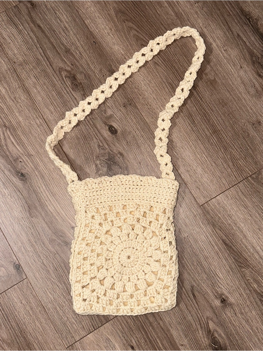 Cream Crochet Shoulder Bag with Floral Motif Fully Lined NWOT